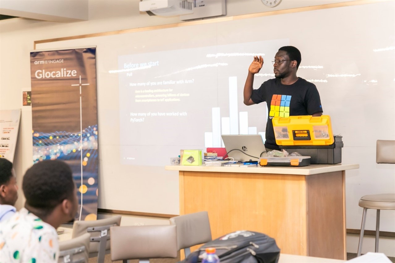  A speaker at the workshop Glocalize