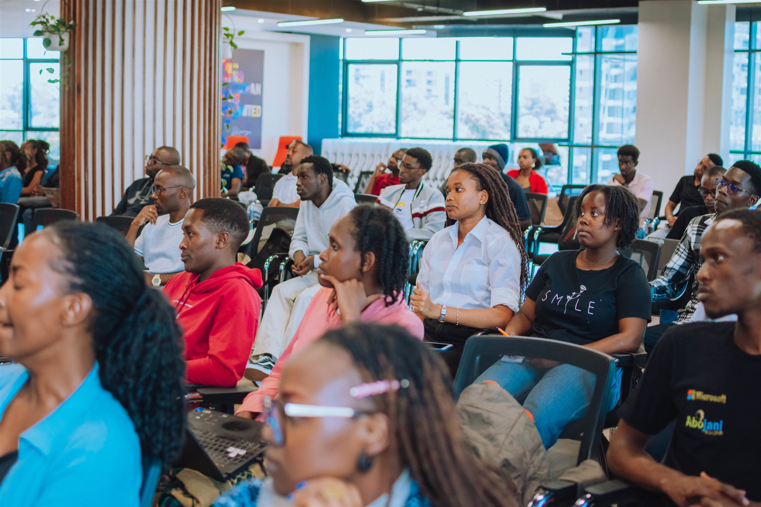 Picture of the audience during one of the sessions